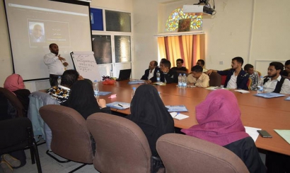 مؤسسة خديجة للتنمية تقيم الورشة التدريبية لبناء السلام بمحافظة ذمار