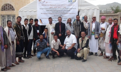 مؤسسة خديجة للتنمية اليمن تنفذ ورشة عمل للجان التطوعية المجتمعية في ادارة الموارد المشتركة وحل النزاعات بمديرية السبرة محافظة إب